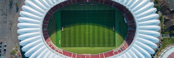 美国国家足球队作为东道主在主场球迷面前